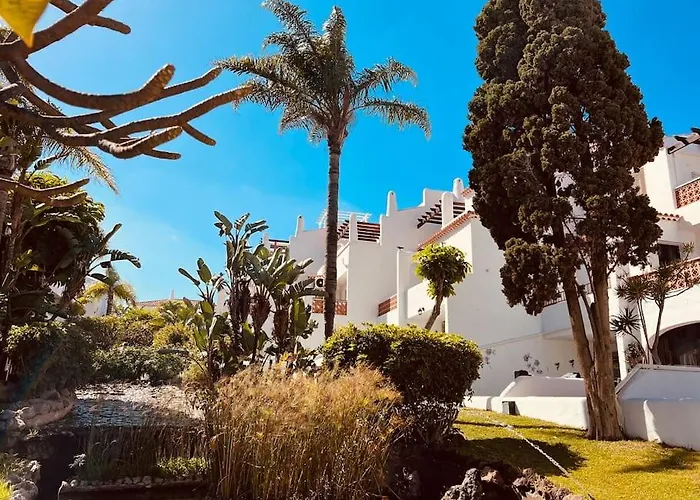 Elegant In Amarilla Golf - Fw 411 San Miguel de Abona