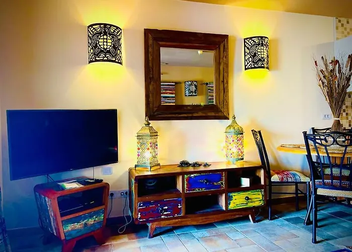 Elegant In Amarilla Golf - Fw 411 شقة