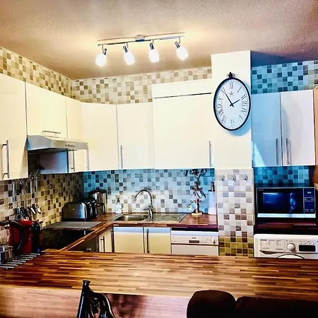 Elegant In Amarilla Golf - Fw 411 圣米格尔德阿沃纳